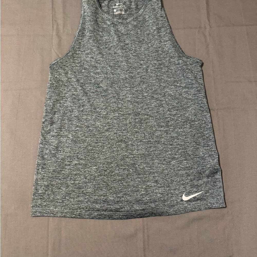 Nike Dri-Fit Tank Top Women’s Size Small Gray